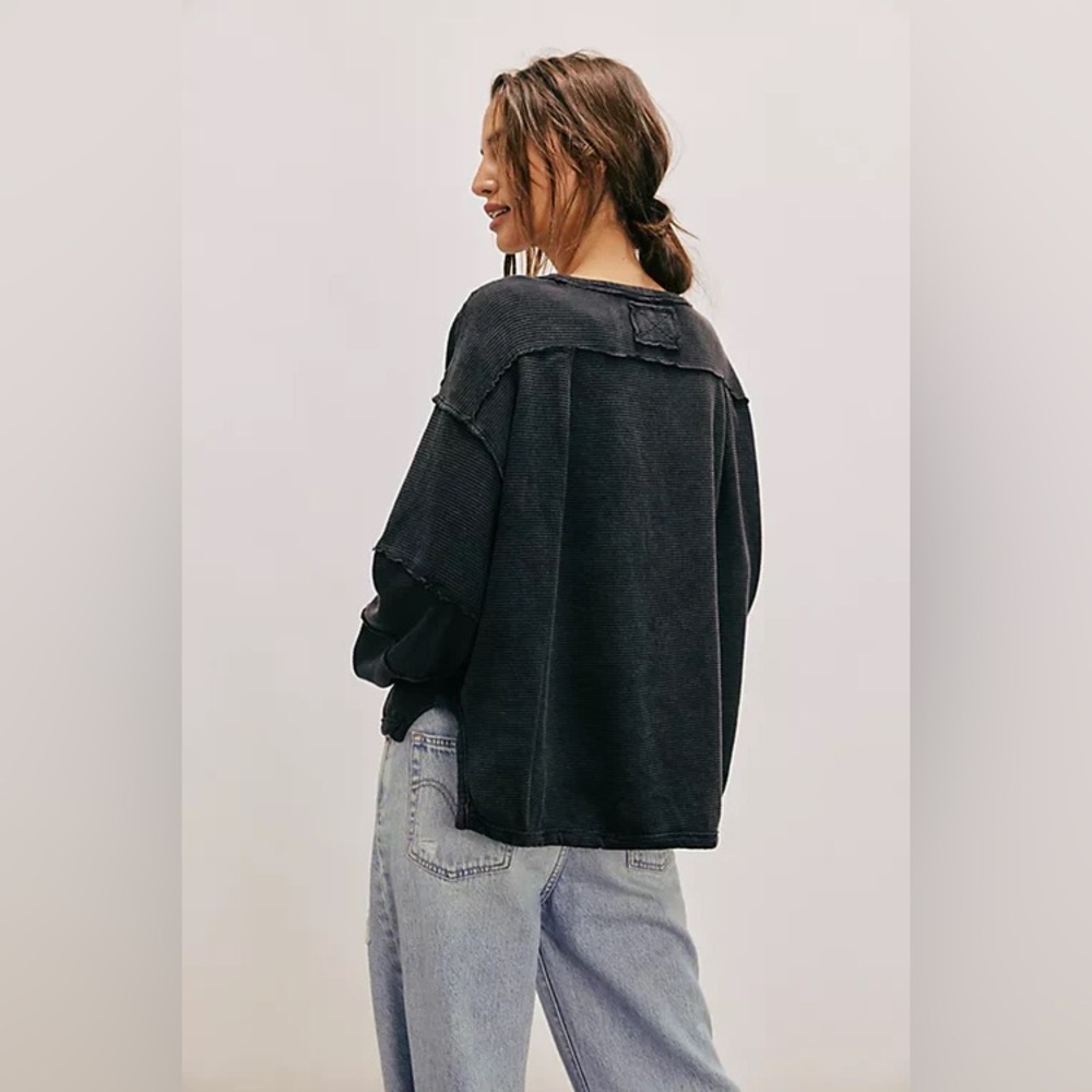 Free People Oversized Waffle-Knit Long Sleeve Tee in Charcoal - Picture 2 of 7